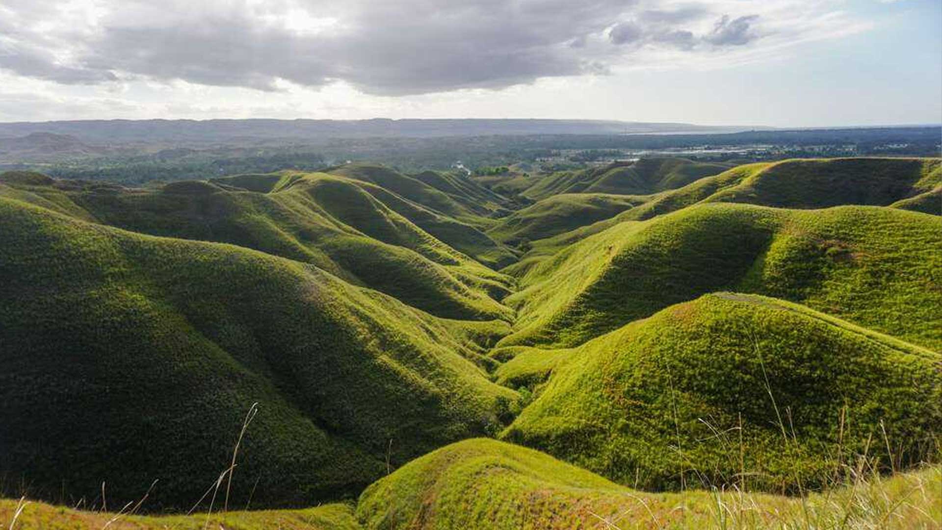 Menikmati Keindahan 3 Bukit Menawan di Kabupaten Sumba Timur, Destinasi Wisata yang Memukau